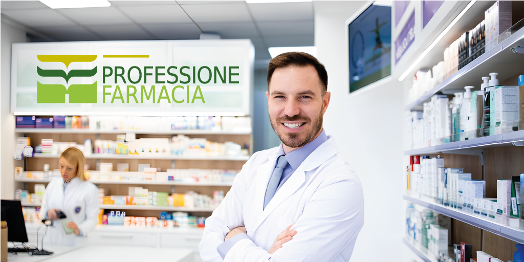 Farmacista sorridente in primo piano con camice. Sullo sfondo, personale medico al lavoro. In alto a sinistra, logo e testo 'Professione farmacia'. Al centro, un pulsante verde con la scritta 'SCOPRI I CORSI'. Clicca per esplorare l'offerta formativa